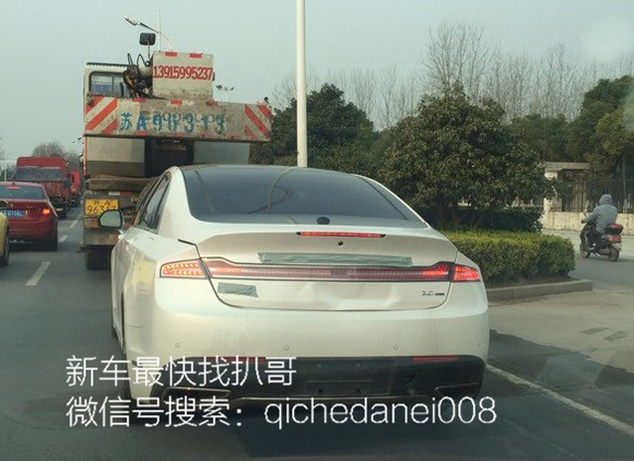 暂不国产 林肯新款MKZ国内路测曝光|界面新闻