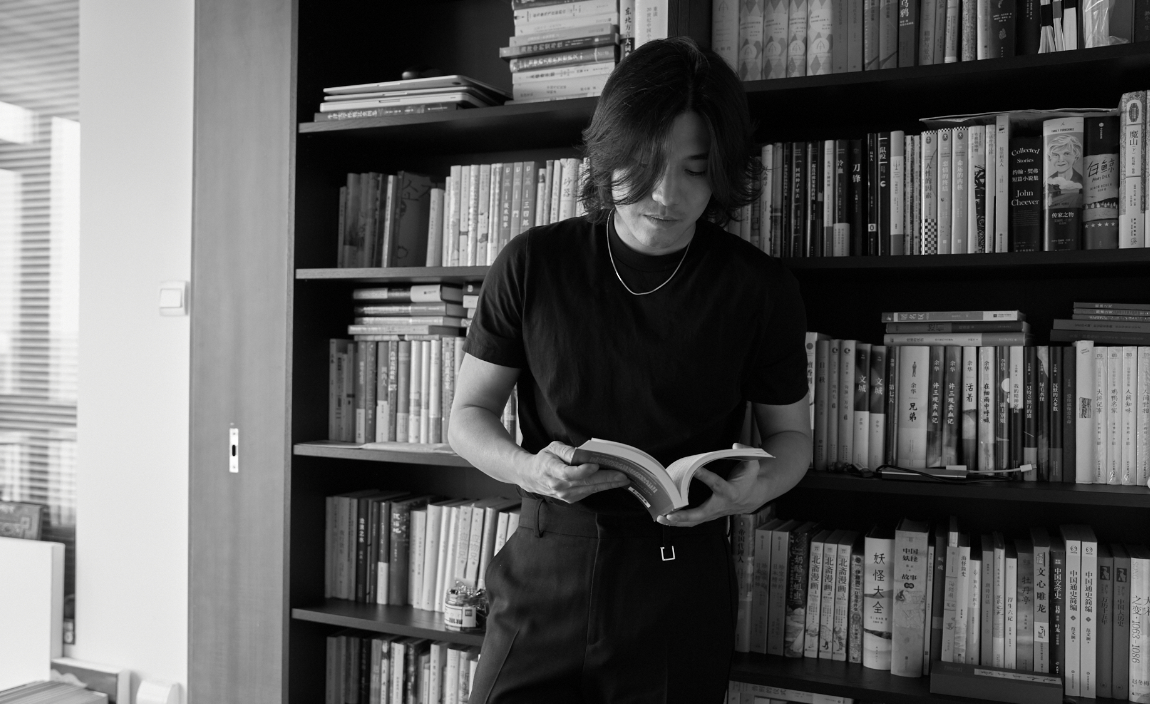 《生吞》改编剧集,郑执编剧:“剧本给我机会弥补小说留下的遗憾”-Jiemian Global
